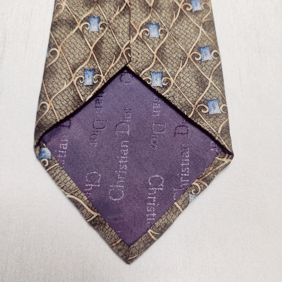 VTG Christian Dior Tie 100% Silk Gold Blue Pattern Made in Canada - Picture 4 of 10